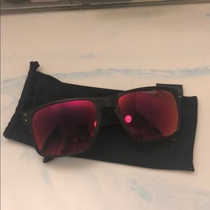 FLASH SALE Like New!  Oakley polarized sunglasses.